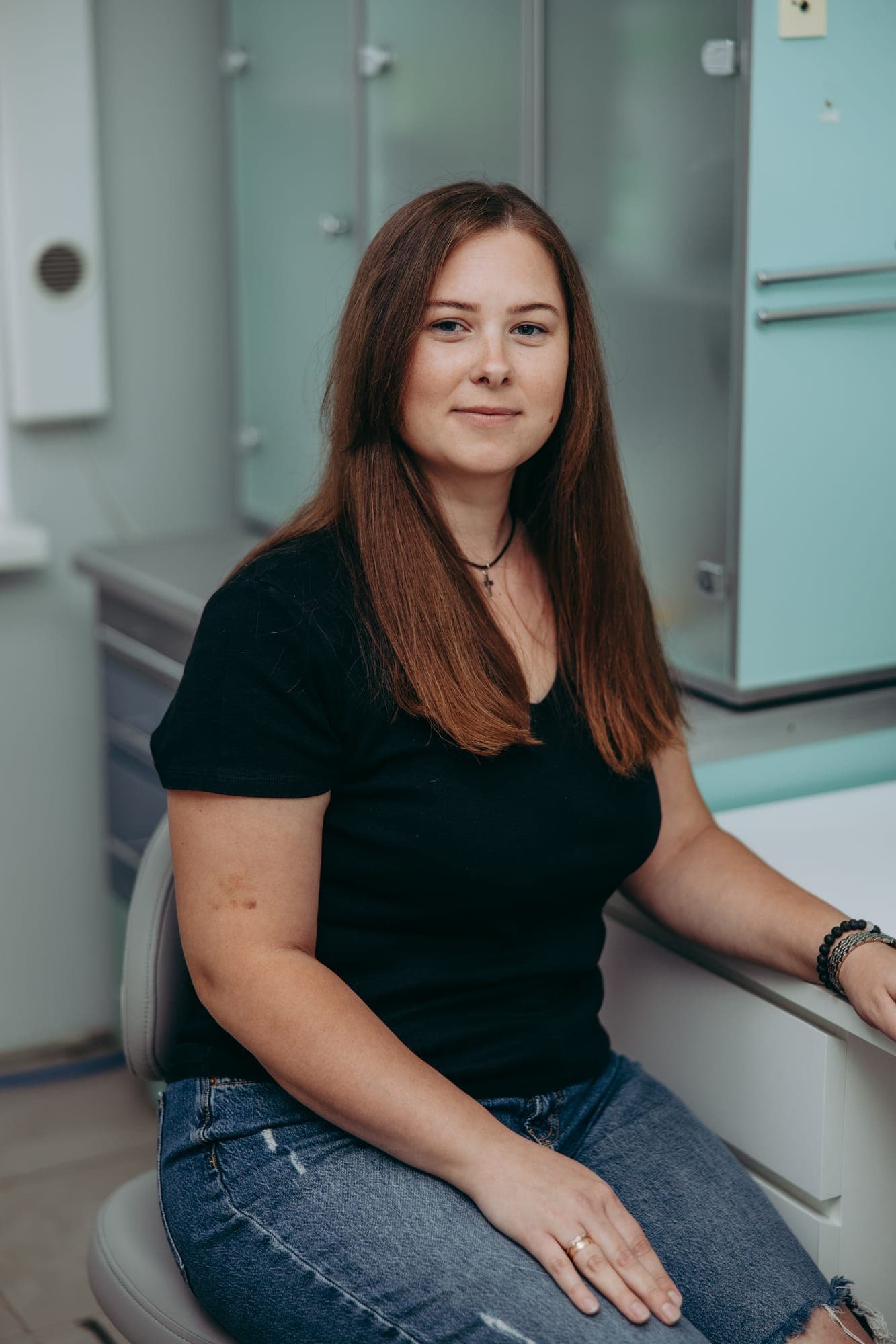 Анастасія, адміністратор стоматології Dental Space, за робочим місцем
