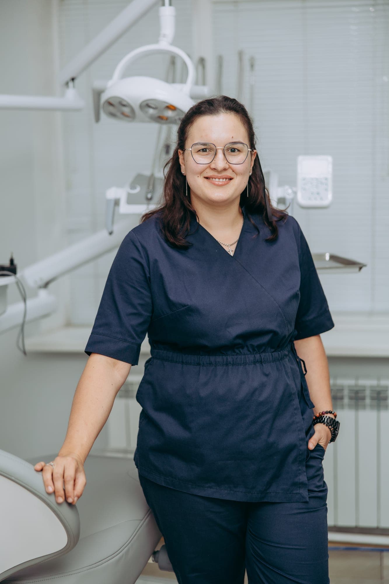 Бурлуцька Дар'я Олексіївна, стоматолог-хірург, у кабінеті Dental Space